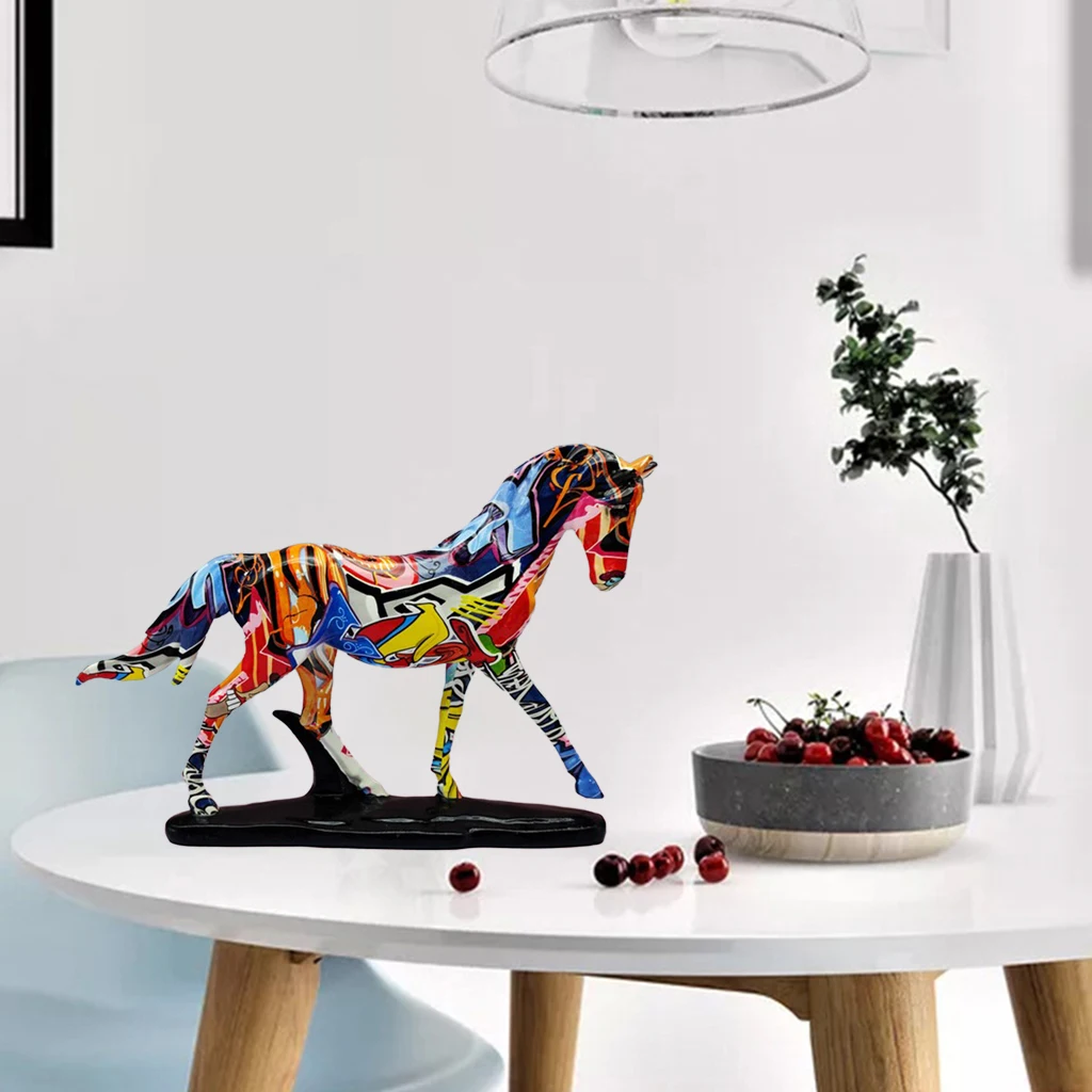 3D Graffiti Horse Figurine Store Shopwindow Display Sculpture Home Office Desk Good Fortune Feng Shui Statue Collections Craft