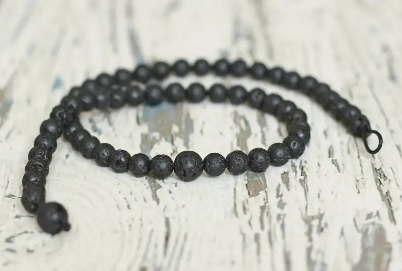 Men choker. Surfer beads black short necklace