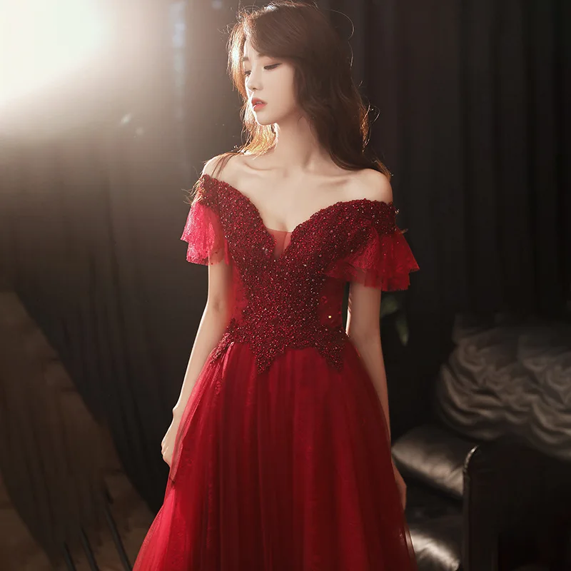 2020 Ladies New Burgundy Fashion Banquet Temperament Toast Clothing Bride Exquisite Beading Evening Dress