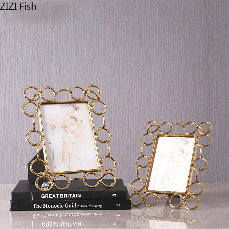 Creative Golden Photo Frame Metal Ring Hollow Geometry Photo Show Desktop Storage Modern Home Decoration Wedding Accessories