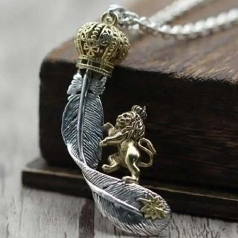 Unique Design Silver Plated Feather Pendant Necklace for Men Vintage Fashion Party Banquet Jewelry Friend Gift