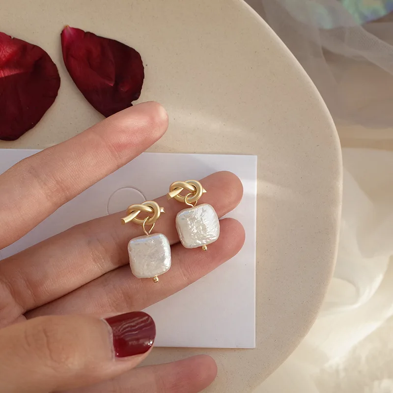 

S925 Sterling Silver Earrings For Women Fog Face Personalized Knot Earrings Pearl Earrings Jewelry Wholesale