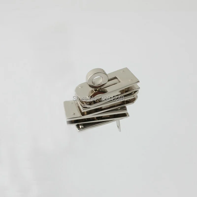 New Small silver eyelets lock hanger for bags hardware wholesale fashion a set of locks fittings woman bag handbags purse