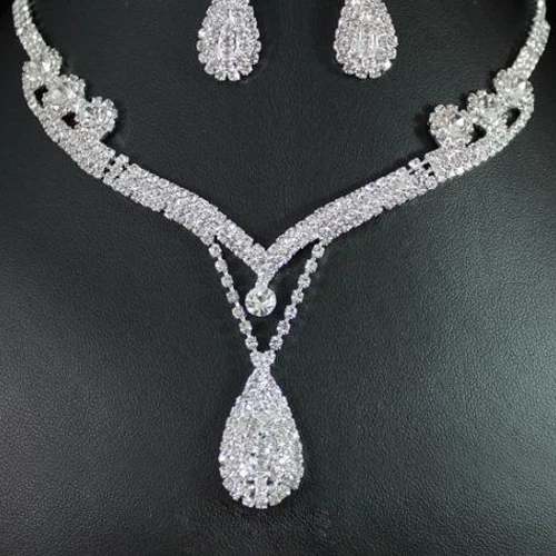 Fashion Simple rhinestone necklace earrings set Bridal Wedding Party Rhinestone Water Drop Pendant Necklace Drop Earrings Set