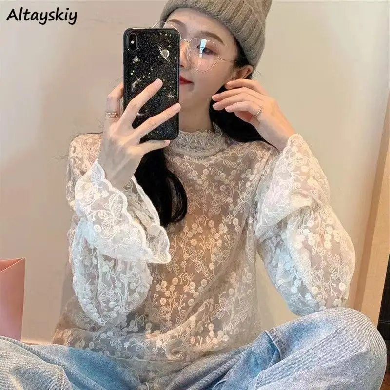 Bluzki Damskie Vintage Koronkowe Siatkowe Letnie Jesienne Eleganckie Proste Damskie Koszule Koreańskie Seksowne Rozkloszowane Rękawy Nowa Moda Damskie Szykowne Topy