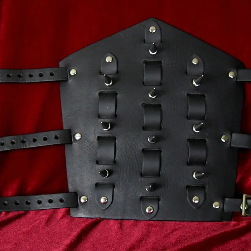 Suporte de braço cravado em couro para homens, vambraces pretos, manopla com alças longas, grandes pontas, armadura de braçadeira, punhos para guerreiro da estrada