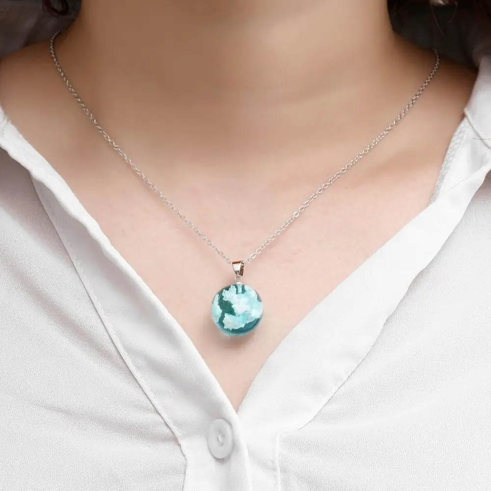 Chic Transparent Resin Rould Ball Moon Pendant Necklace Women Blue Sky White Cloud Chain Necklace Fashion Jewelry Gifts For Girl