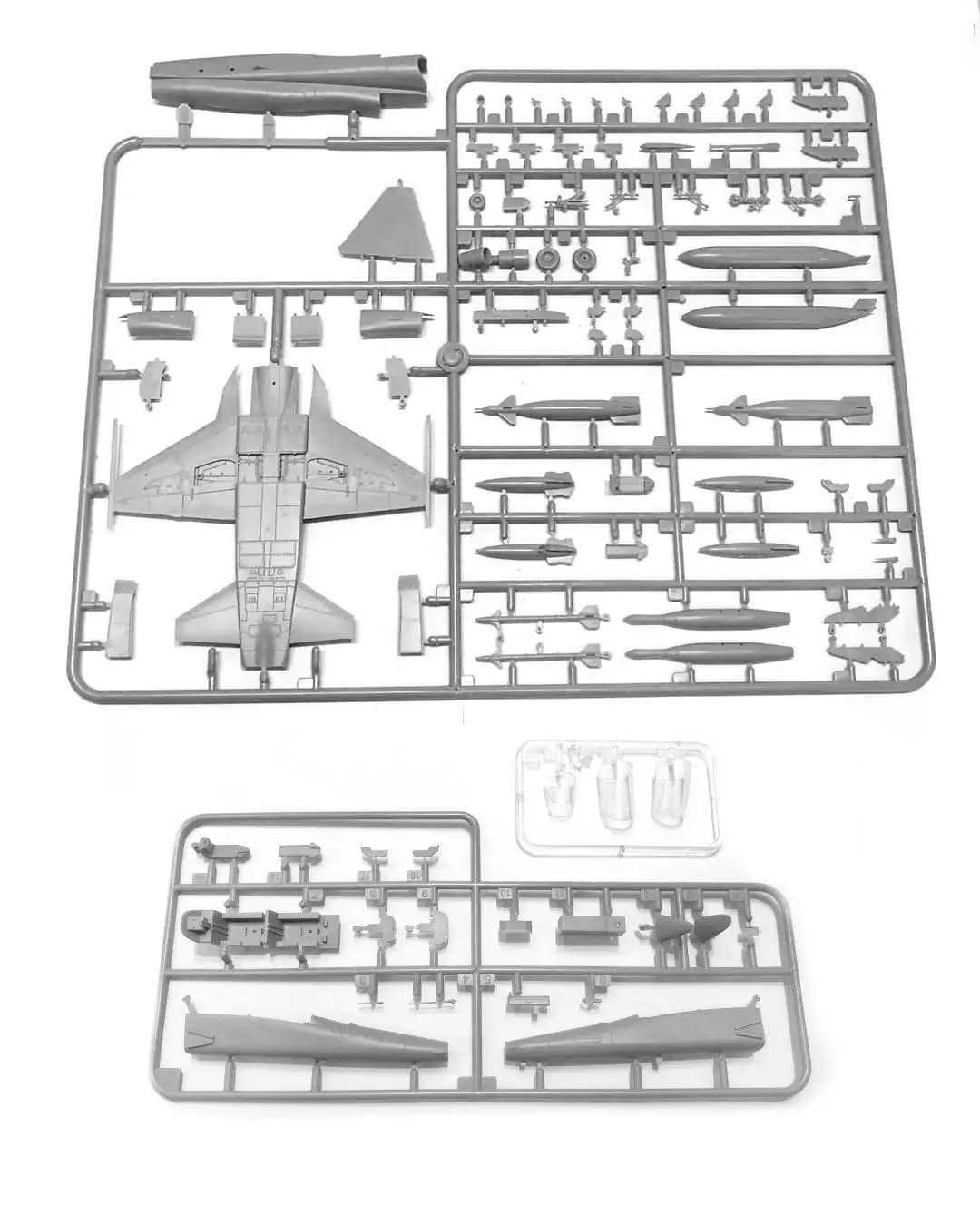 Dream Model DM720014 1/72 Scale F-5F Tiger II Model Kit