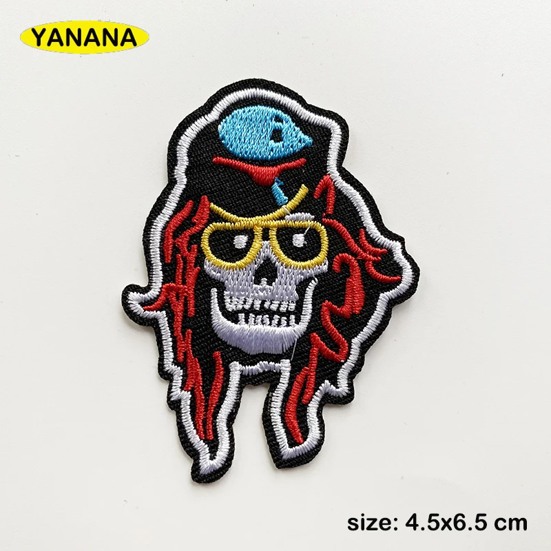 Rock band Gun Patch Badges Embroidered Applique Sewing Iron On Badge Clothes Garment Apparel Rose Accessories