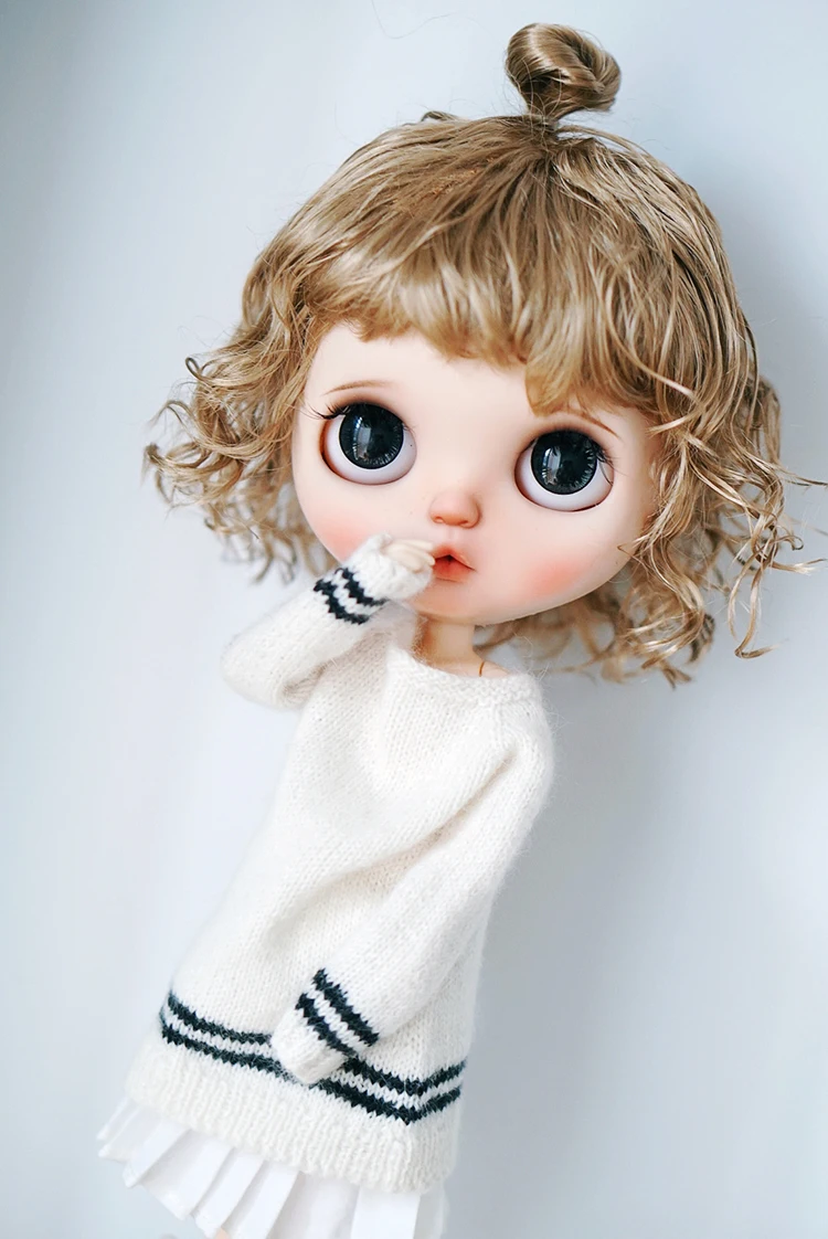 BJD doll wig fits the Blythes size 9-10in Golden brown little pinch imitation mohair doll accessories woman