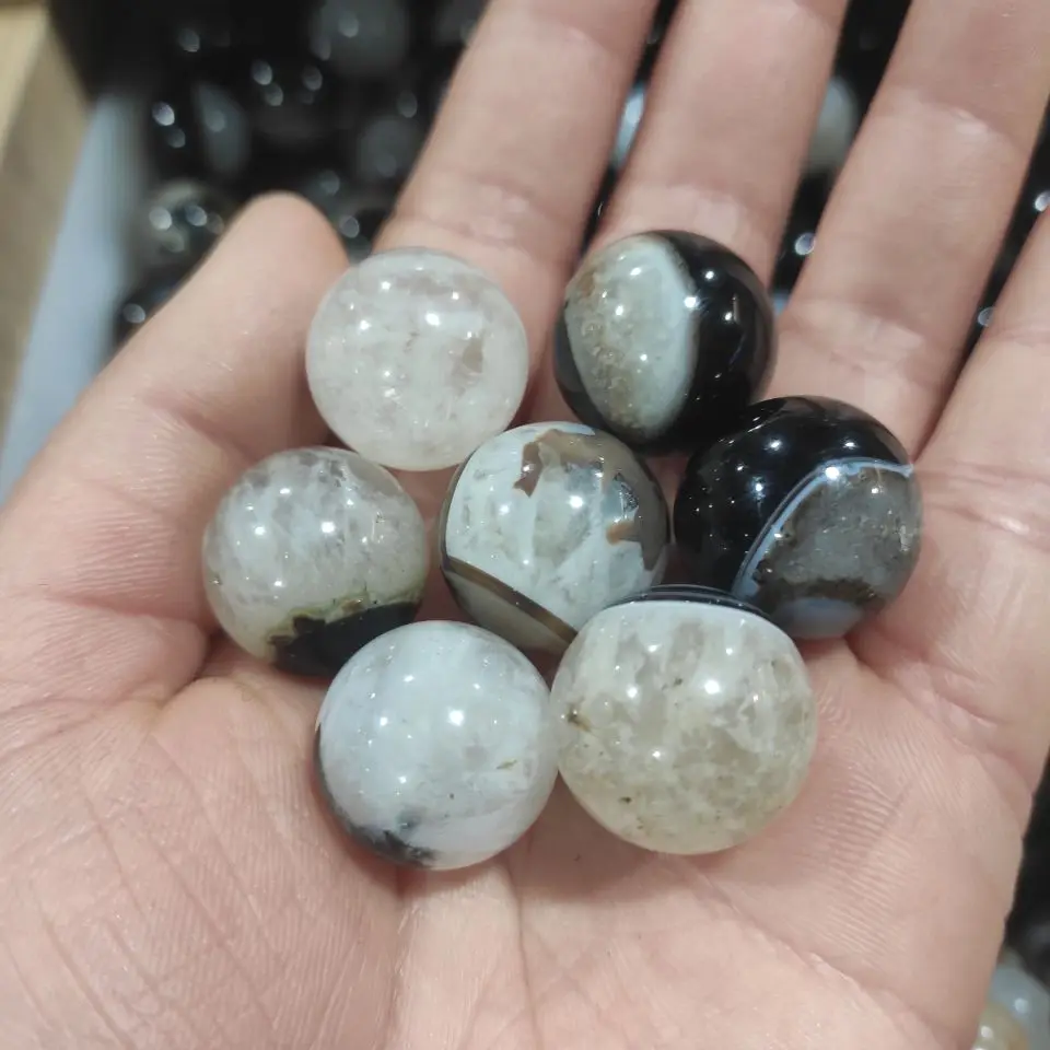 Cute Natural Gemstone Black And White Agate Ball Mini Spheres Wicca Aesthetic Room Decor Buddhist Jewelry Gift Stone