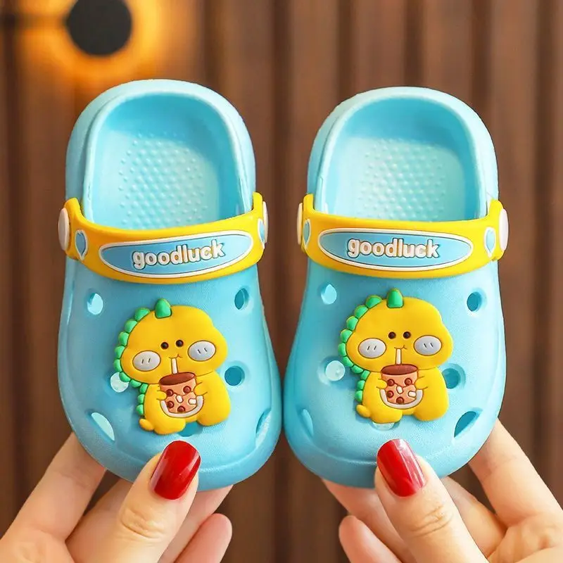 Unisex Cartoon Clogs Hole Shoes Children's Slippersinfant Non-slip Soft Bottom Indoor Anti-collision Sandals and Slippers Summer