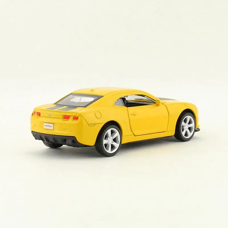 Chevrolet Camaro Racing Car Modelo Diecast Metal Toy, Escala 1:43, Puxar Portas Traseiras, Openable Coleção Educacional, Match Box, Presente