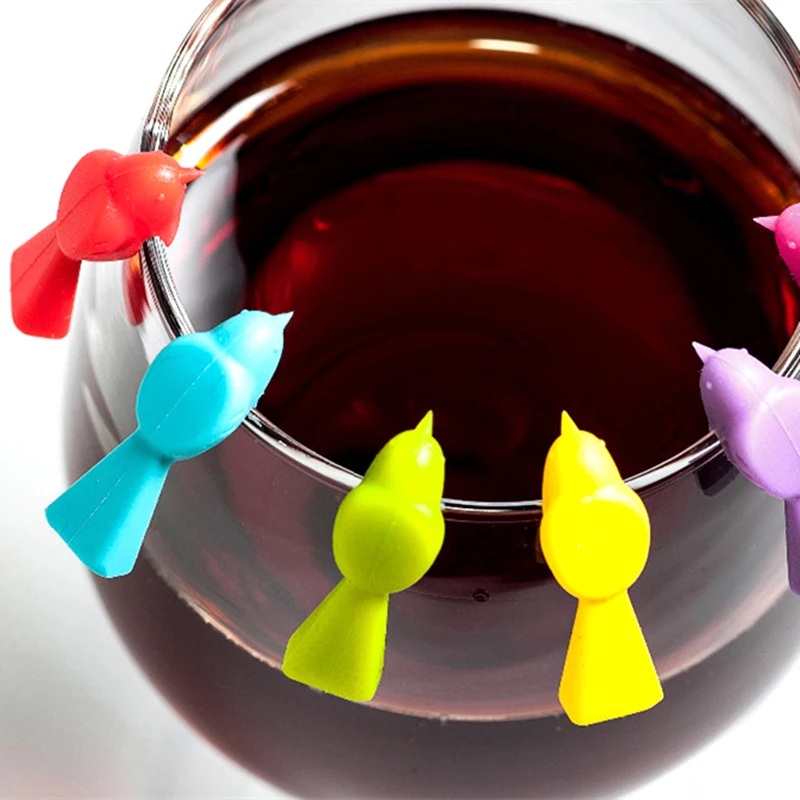 6PCS pennarelli per bicchieri da vino a forma di uccello multicolore identificatore per tazza segno segno forniture per feste in Silicone per uso alimentare Charms per bevande