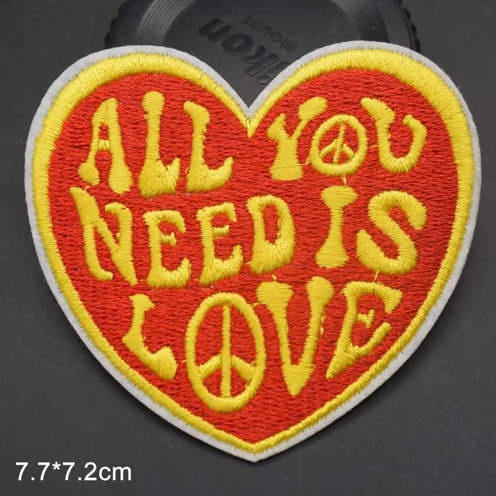 ALL YOU NEED IS LOVE Pace And Love completamente ricamato termoadesivo su toppe rotonde gialle Toppe per vestiti per abbigliamento