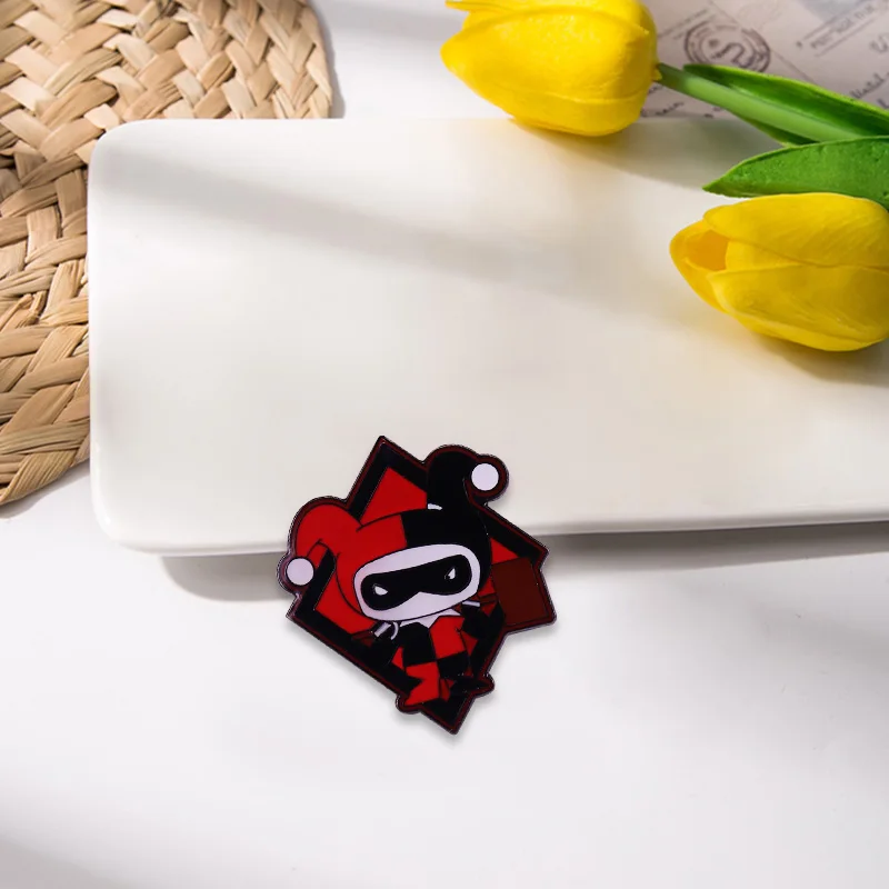 DC-Chibi Harley-Quinn pin esmaltado cómic joker novia super villano broche insignia