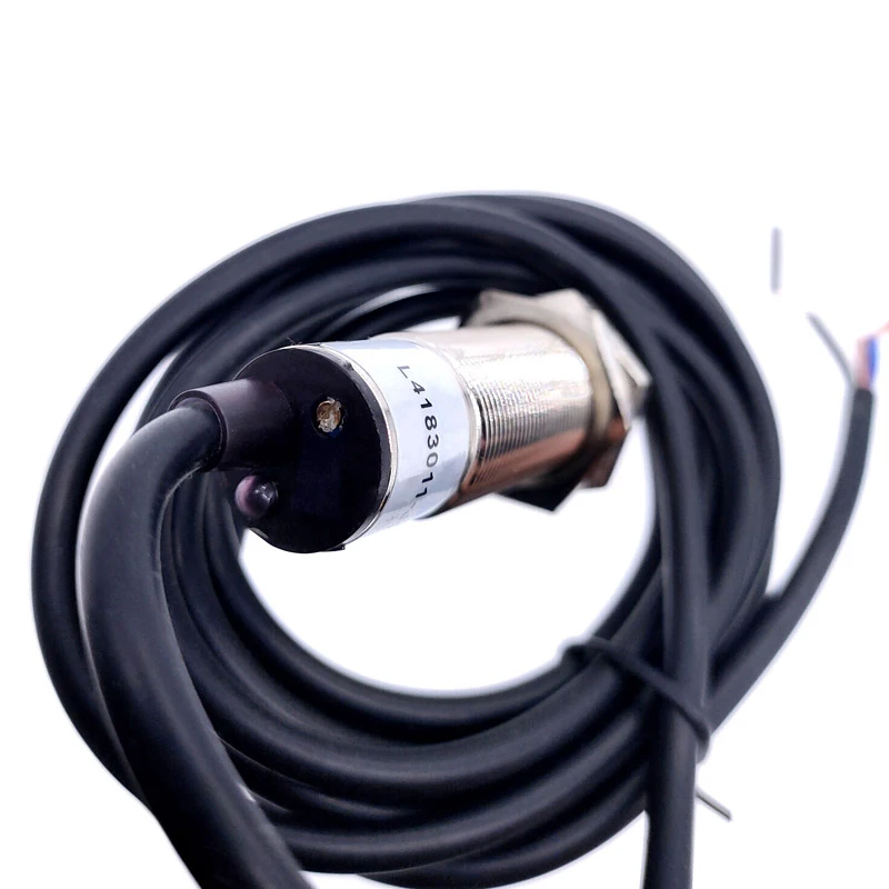 M18 Metal Photoelectric laser beam Sensor switch Infrared Obstacle Avoidance NPN PNP NO 5-30cm Detection Range Adjustable