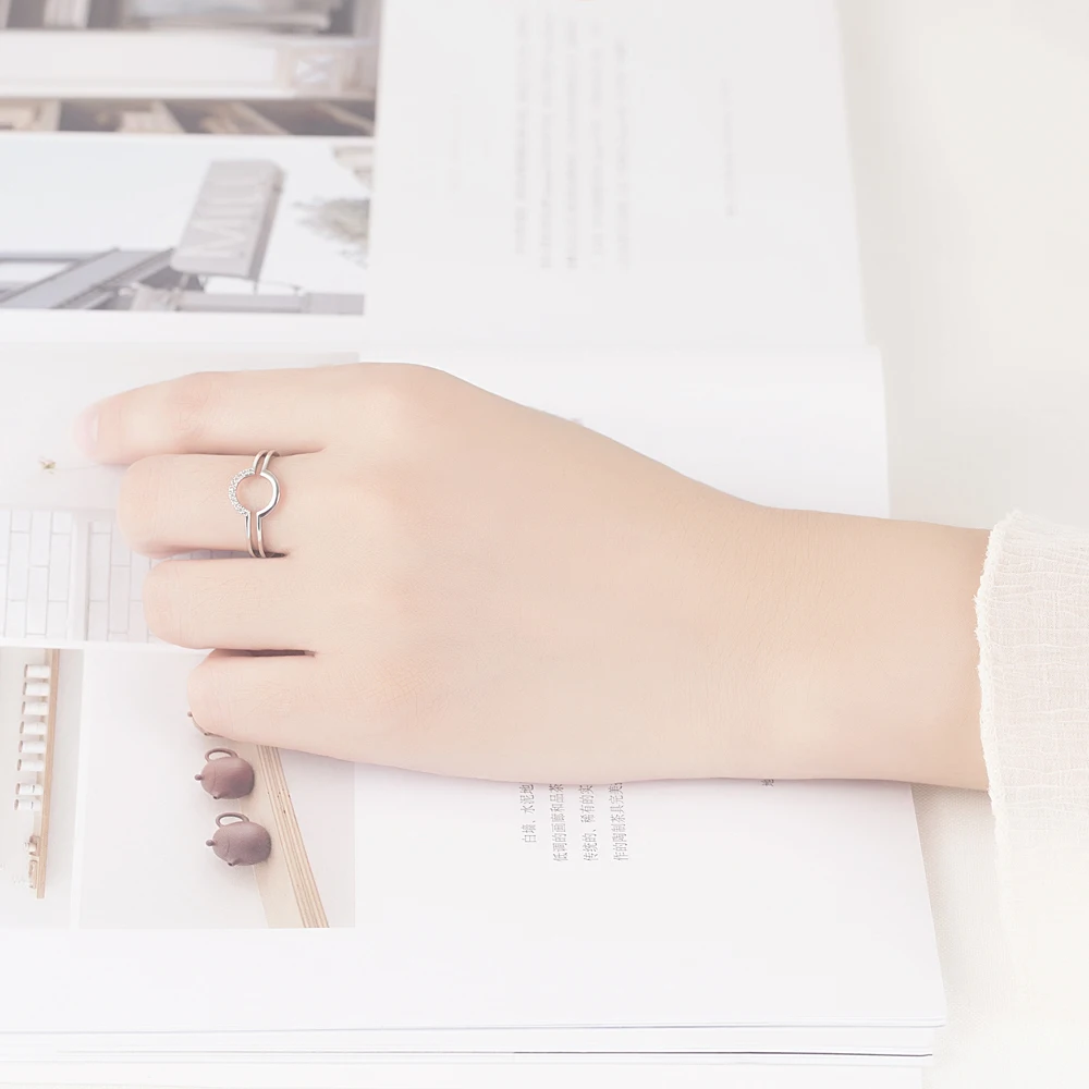 

925 Sterling Silver Circle Ring Minimalist Fashion Wedding Finger Jewelry for Women Daisy Gift Birthdays Holidays Gift Hot Sale