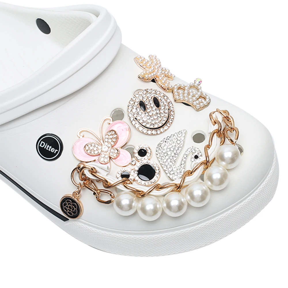 1pcs New Designer Chain Brand Shoes Designer  Charms Bling Rhinestone Gift For Clog Decaration Pendant Buckle for Gift