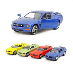 1:38 Scale KiNSMART 2006 Ford Mustang GT Toy Car Diecast Model Pull Back Doors Openable Educational Collection Gift For Children