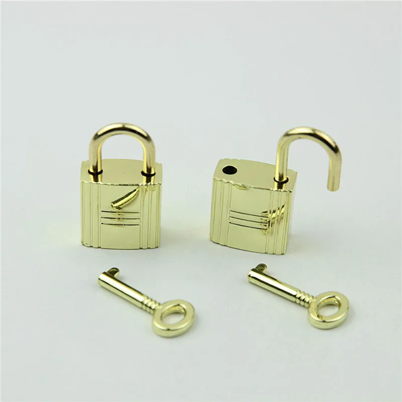 2 Stuks Vierkante Metalen Sluiting Turn Lock Twist Key Locks Rose Goud DIY Handtas Portemonnee Sluiting Tas Onderdelen Lederen Hardware accessoires