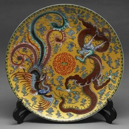 

8"Chinese Rose Porcelain painted Dragon and phoenix Plate Qianlong Mark