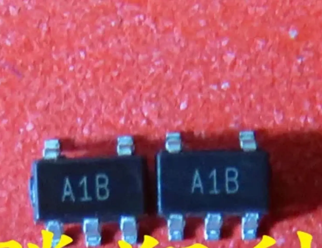 10-20 قطعة/AD8665ARJZ-REEL7 AD8665ARJZ SOT23-5 A1B