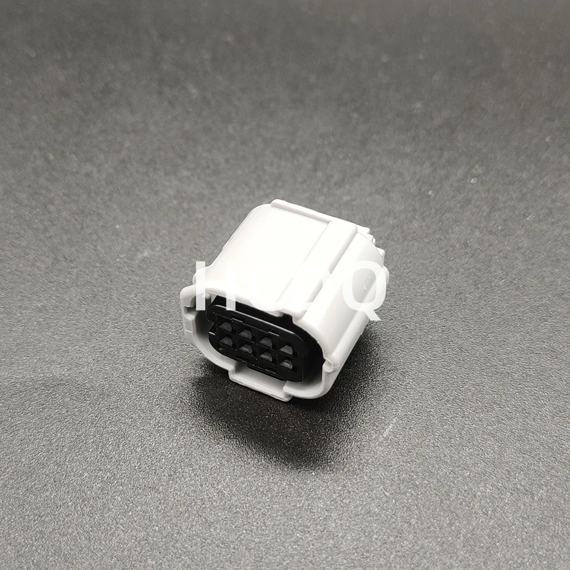 The original  90980-12520 8PIN Female automobile connector plug shell and connector are supplied from stock