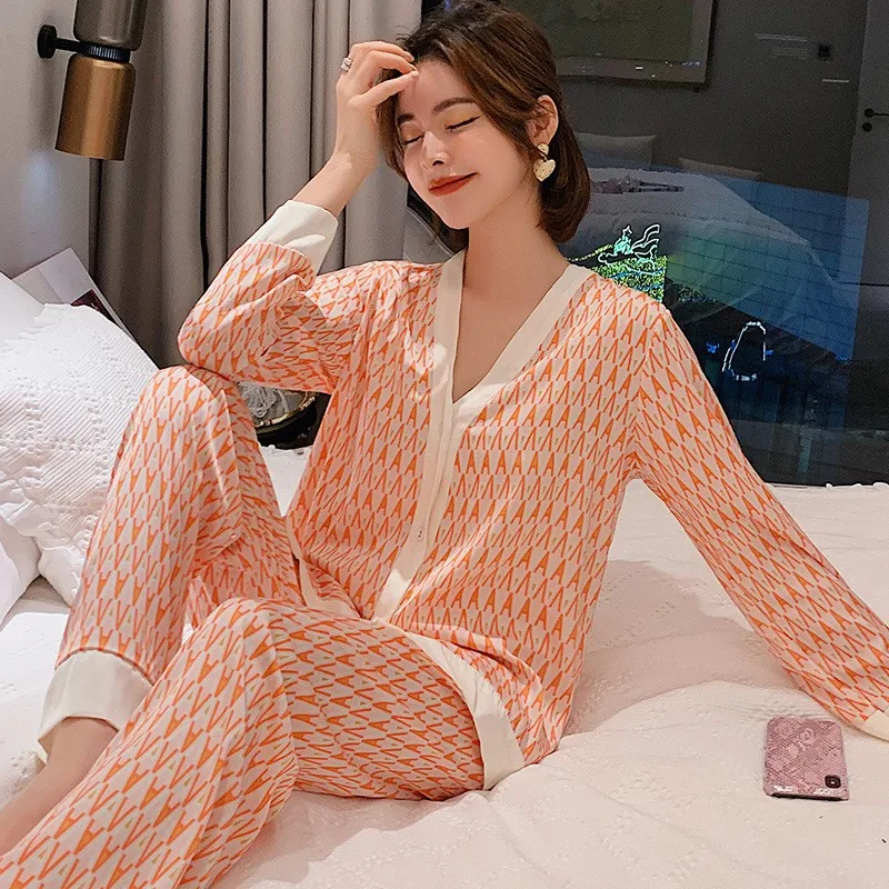 Bộ Đồ Ngủ Phù Hợp Với Phụ Nữ Satin In Váy Ngủ Cổ 2 Chiếc Pyjamas Bộ Đồ Ngủ Cổ Chữ V Thân Mật Quần Lót Váy Ngủ Thoải Mái Nhà