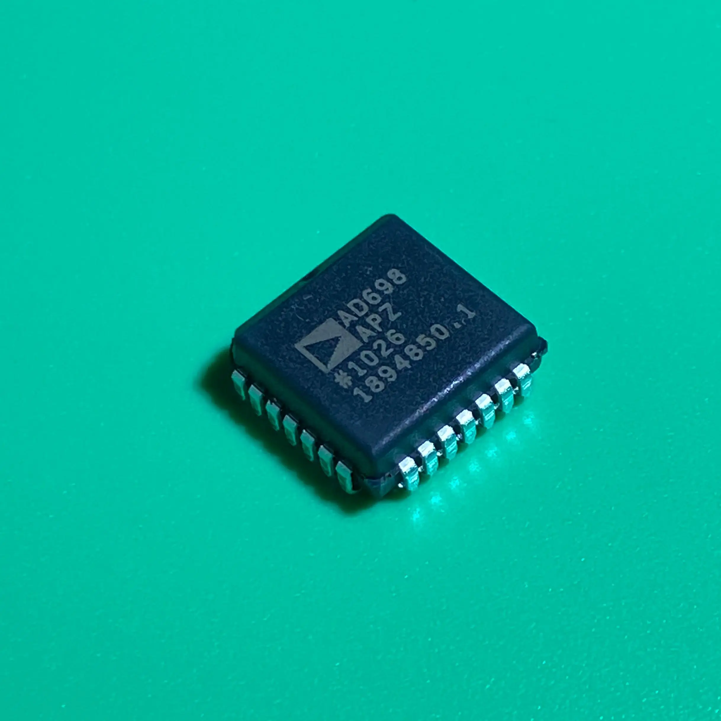 AD698APZ PLCC28 AD698 apz ic lvdt信号指揮28-PLCCユニバーサルlvdt信号コンディショナーAD698APZ-R7広告698APZ 698 AD698A 1080p 698AP