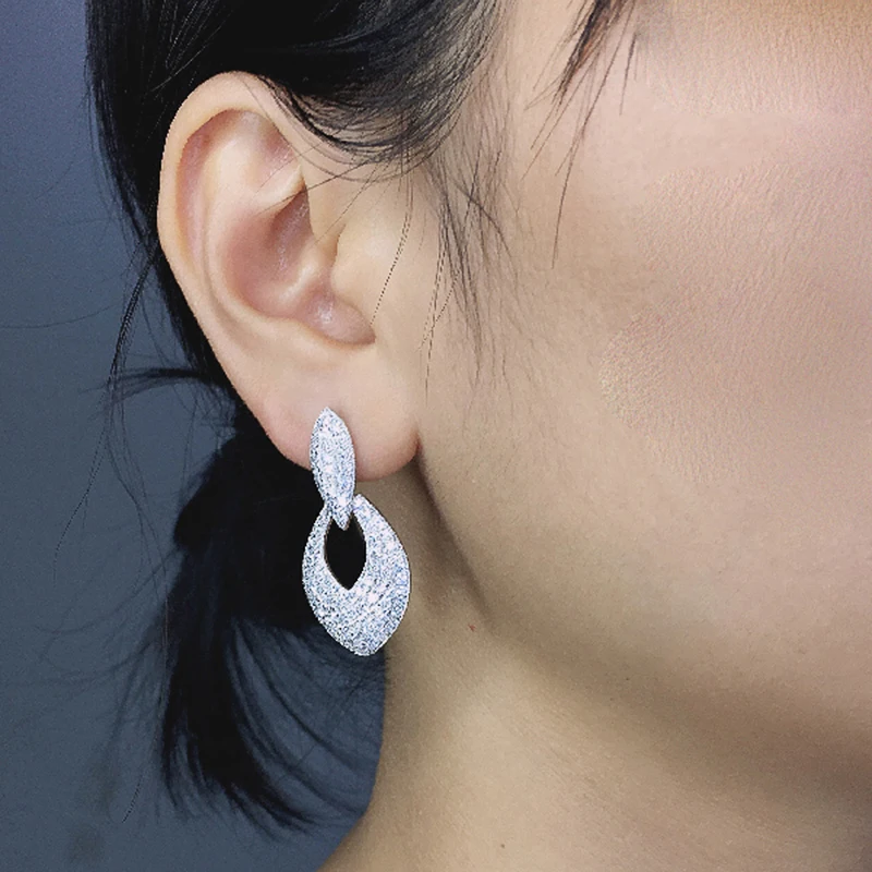 Huitan Bling Bling Silver Color Drop Earrings for Women Temperament Accessories Wedding Engagement Trends Eternity Jewelry 2021