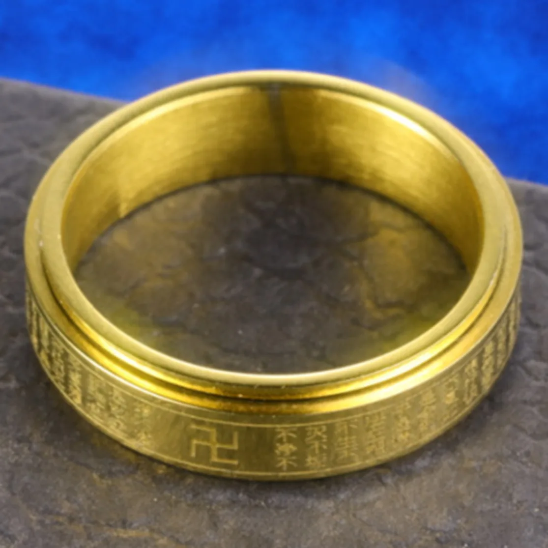 Männer mit Hakenkreuz buddhistischen Herzen Sutra Glauben Amulett Spinner Ring Swastica Finger Symbol schmale Buddha rotierende Ringe für den Menschen