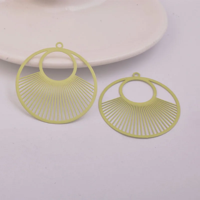 30 Stück AB5957 40*43mm Großer Runder Stempelanhänger aus Messing mit Filigran-Motiv, Wasserzeichen-Anhänger, Schmuck- und Ohrring-Zubehör – Detail 12
