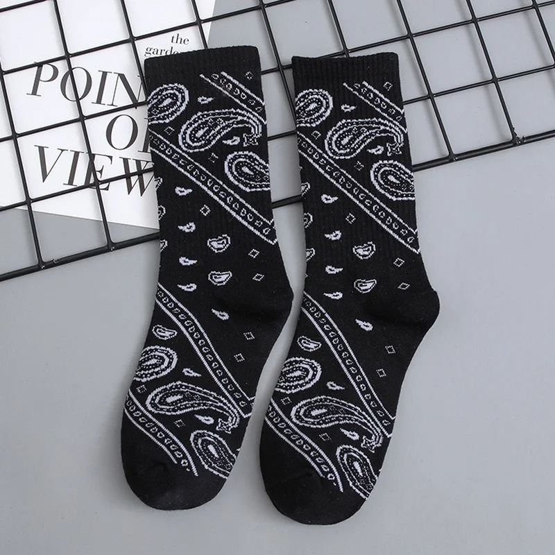 3 pairs/box unisex cashew flower socks Korean trend Harajuku men\'s socks hip-hop skateboard couple black and white socks