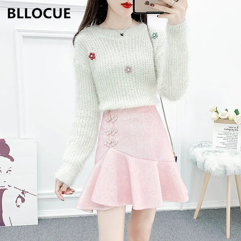 BLLOCUE Autumn Runway Women Long Sleeve pullover Knitting Sweater Top + Retro Plate Buckle Mermaid Mini Skirt 2 Piece Sets