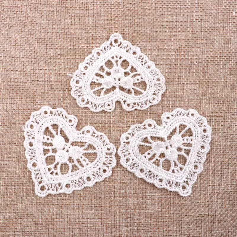 20pcs/lot Heart Lace Fabric Applique Mesh Trim Garment Accessories Sew On Guipure Lace Fabric Decoration 4.9x5.3cm