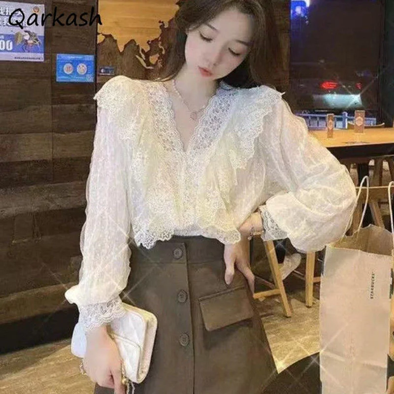 Blouses Women Lace French Style Solid Popular Clothing Autumn V-neck Temperament Fashion Streetwear New Chic Fit Ladies Leisure