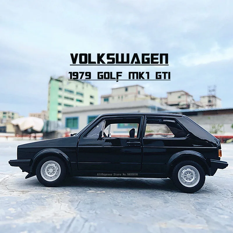 Bburago 1:24 Volkswagen 1979 Golf GTI MK1 black simulation alloy car model crafts decoration collection toy tools gift