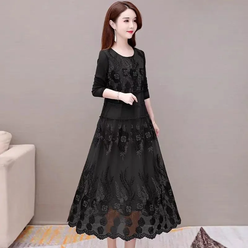 Women Mid-length Autumn Long-sleeved Dress Female New Noble Temperament Mesh Embroidery Large Swing Thin Belly Mother Dress A911