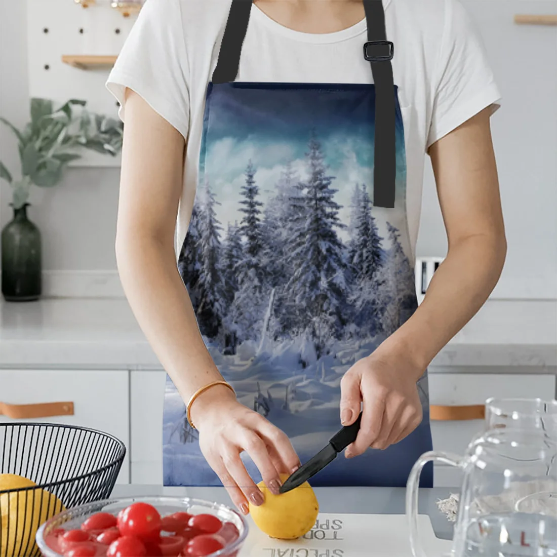 Beautiful Snow Scene Apron Kitchen Home Cooking Baking Waist Bib Aprons for Woman Cleaning Items