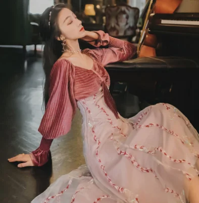 귀여운 소녀 고딕 로리타 op 빈티지 궁전 달콤한 로리타 드레스, 스퀘어 칼라 랜턴 슬리브 하이 웨이스트 패치 워크 빅토리아 드레스