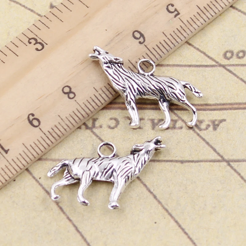10 sztuk Charms wyczesujący wilk 26x20mm tybetański brąz srebrny kolor wisiorki antyczne tworzenie biżuterii DIY Handmade Craft