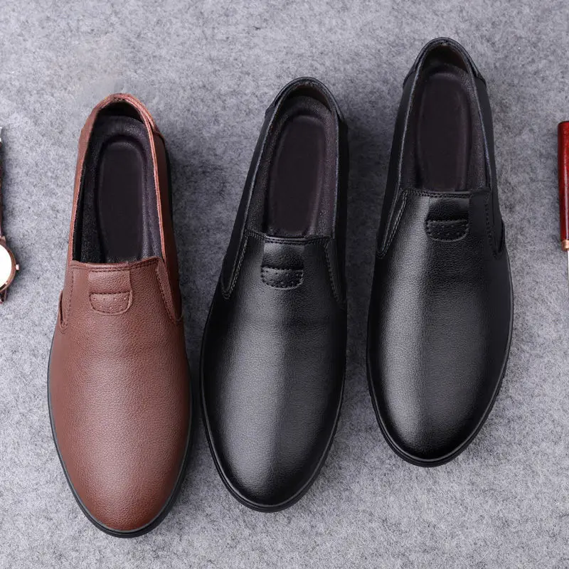 New Casual Leather Mens Loafers Breathable Business Leather Mens Casual Shoes Slip on Fashion Male Flat Sneakers