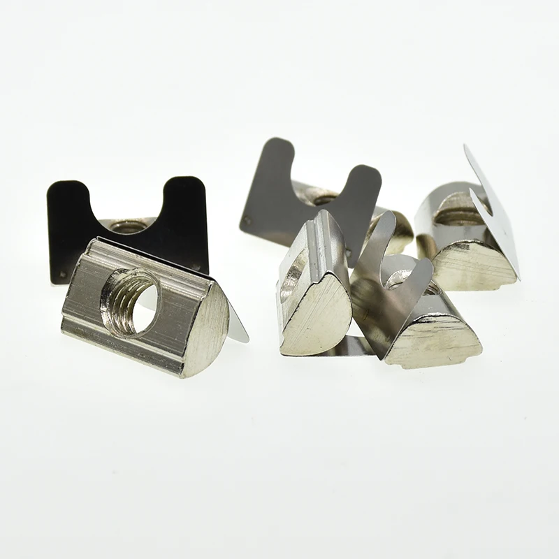 Drop-in-T-Mutter mit Federblech für Aluminium-Extrusion mit Profil der Serien 3030/4040/4545 – Detail 2