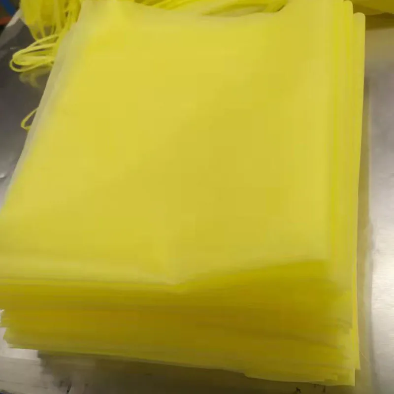 100pcs/lot  Non-woven Adult Yellow Aprons apron aquatic product work clothes kitchen household women's fashion smock