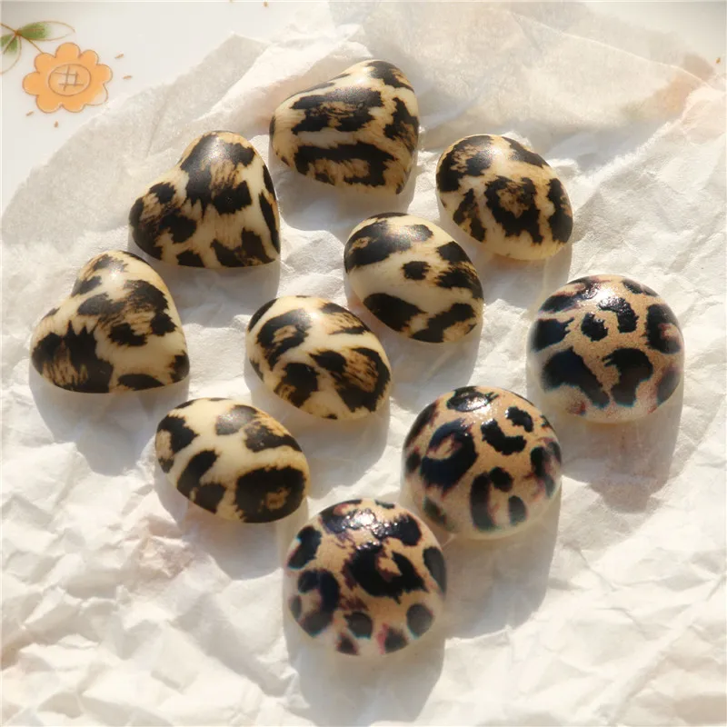 2021 New style 50pcs/lot Leopard pattern print cartoon heart/oval/round shape resin flatback beads diy jewelry earring accessory