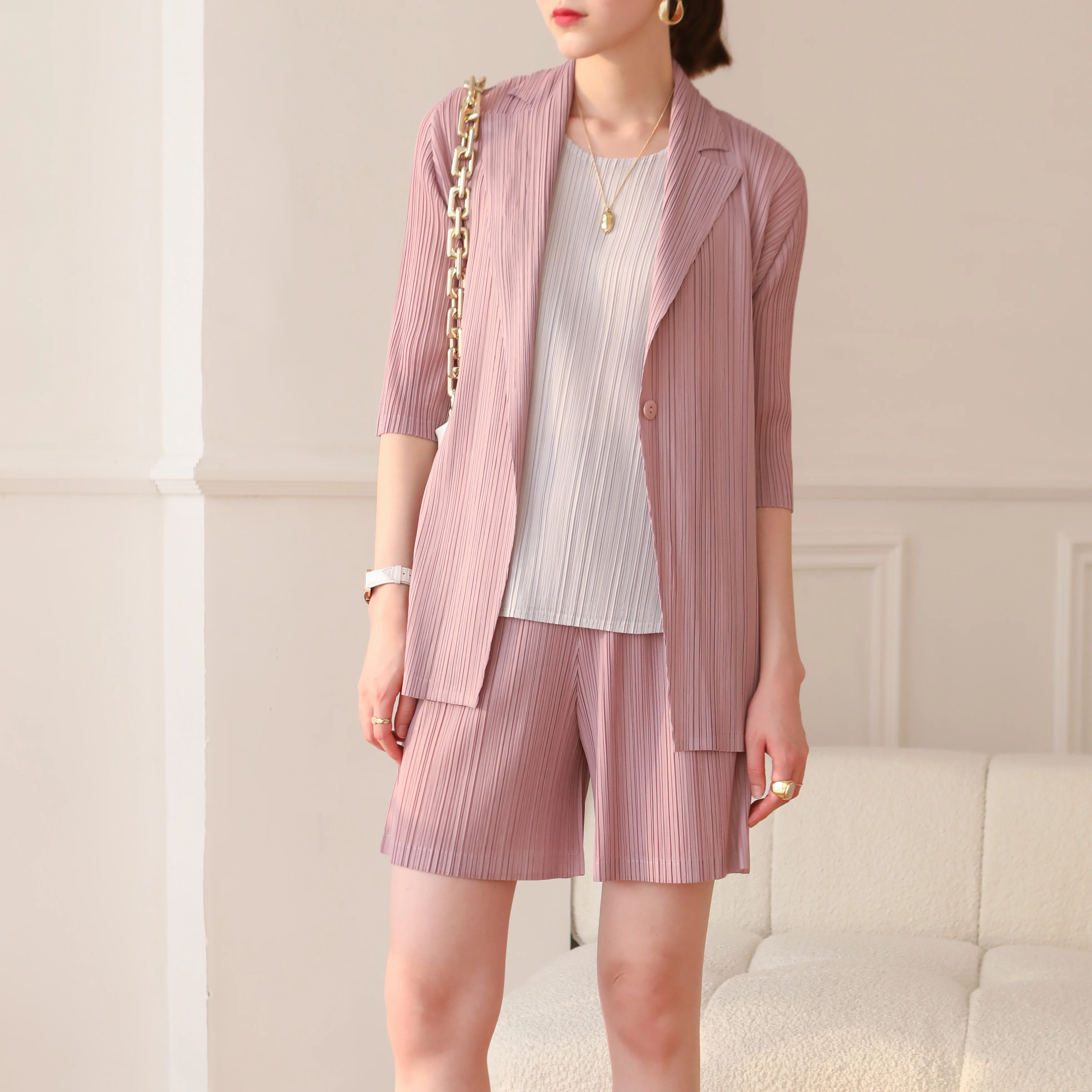 Spring and summer Miyake youth beautiful casual suit stylish slim suit shorts and coat