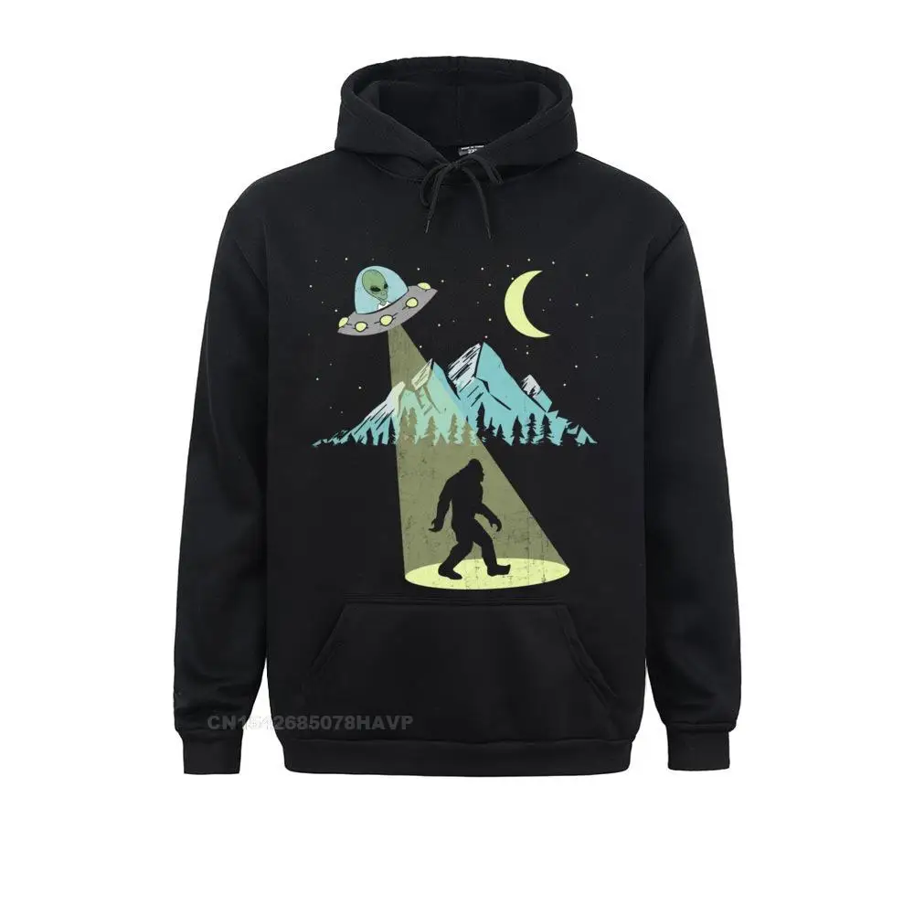 American Flag Bigfoot Hoodies Mountains Alien Sasquatch Vintage Hoodie for Men Brand New Funny Graphic Hoodie Mens Sweatshirt