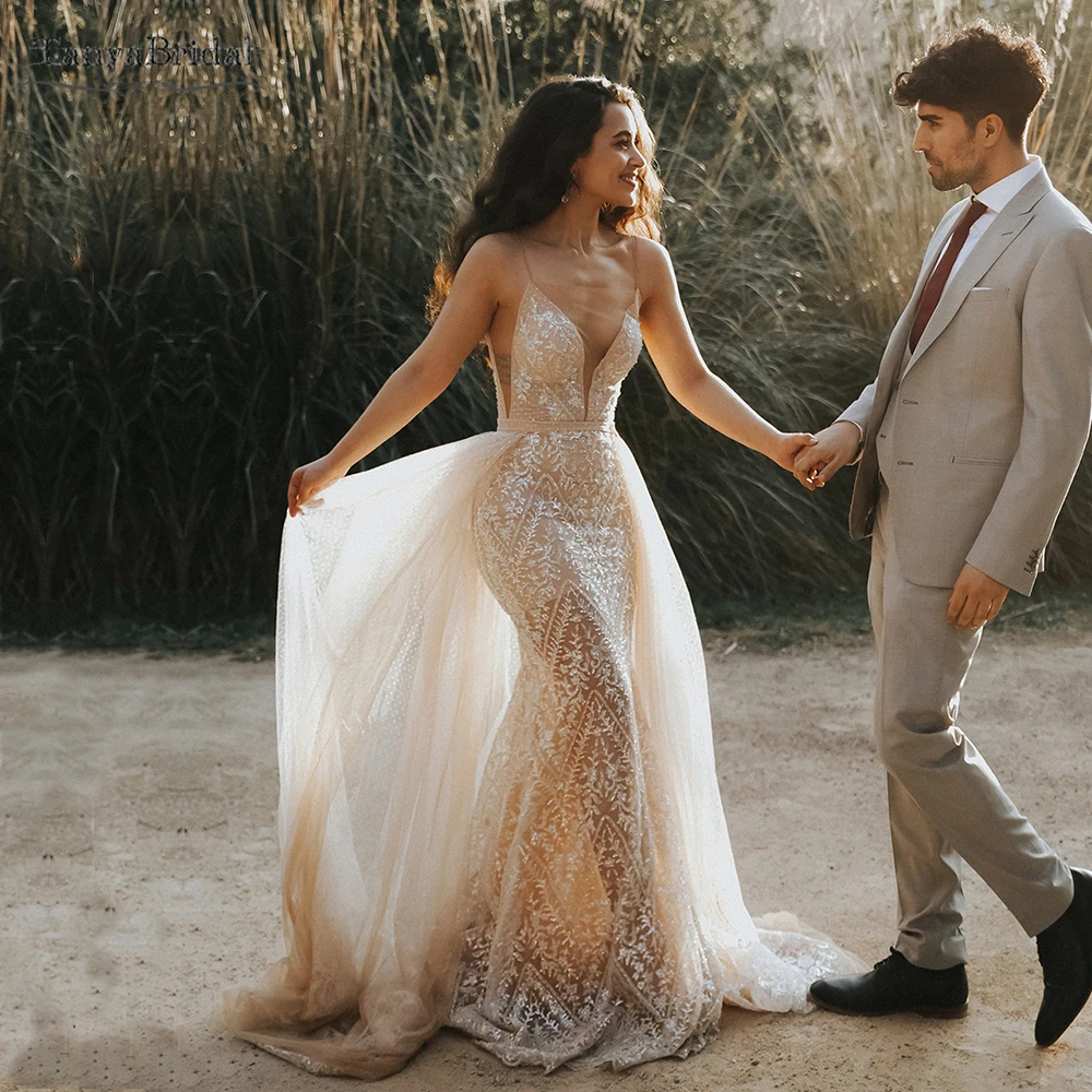 

Luxury Unique Lace Wedding Dresses Champagne lining V-Neck Mermaid Bridal Gowns With Detachable Skirts Boho Noivas Chic DW558