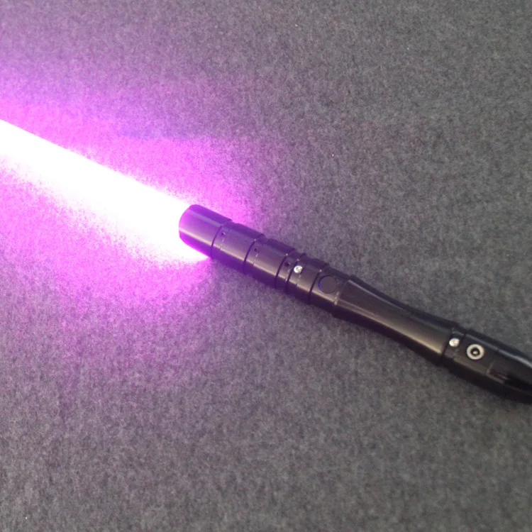 Metalen Handvat Lightsaber Lightsaber Glow In The Dark Kerst Led Speelgoed Laser Zwaard Oplaadbare Kleur Veranderende Geluid